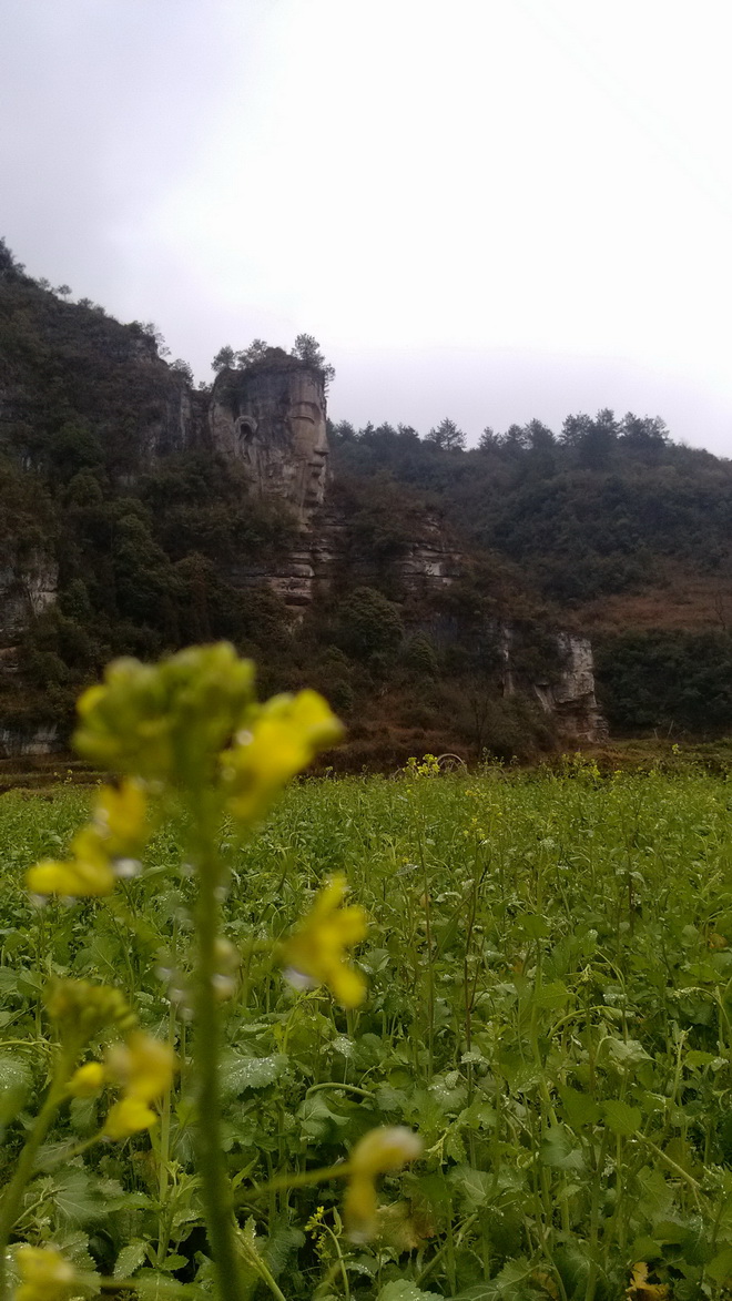 貴陽(yáng)白云都拉營(yíng)下水大佛