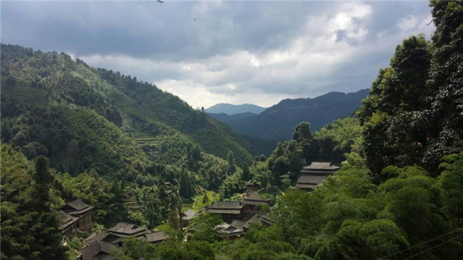 高華瑤寨